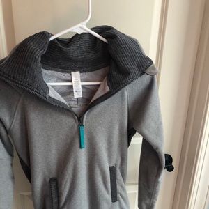 Ivivva pullover